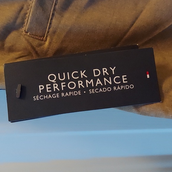 Boy's Tommy Hilfiger shorts - Picture 8 of 8